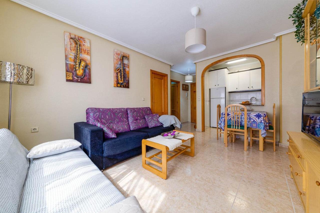 Cozy Appartment Torrevieja At Irina ภายนอก รูปภาพ