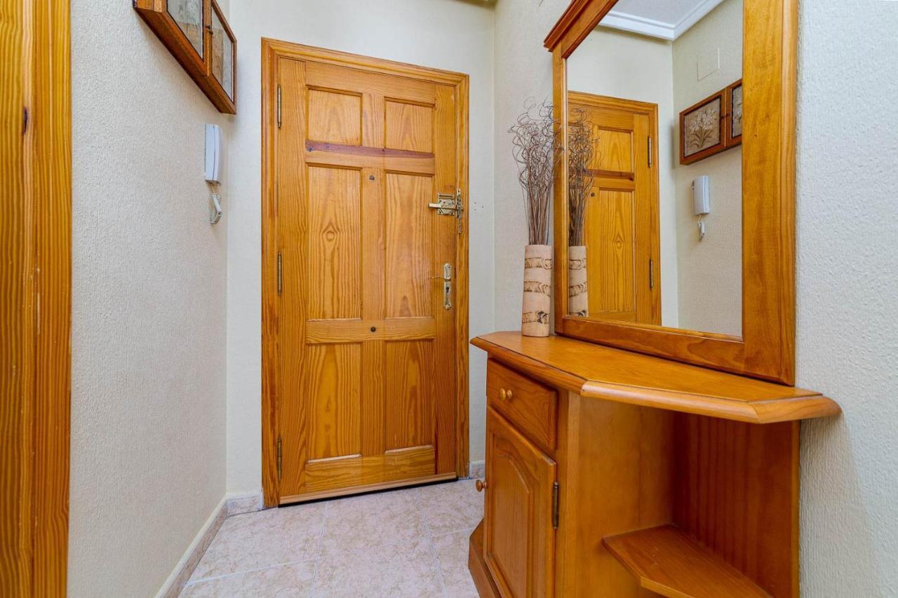 Cozy Appartment Torrevieja At Irina ภายนอก รูปภาพ