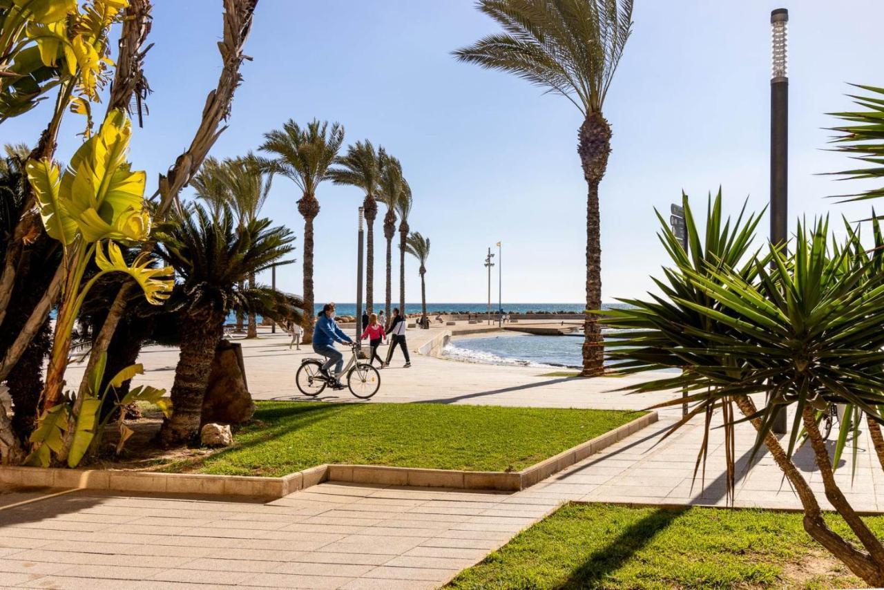 Cozy Appartment Torrevieja At Irina ภายนอก รูปภาพ
