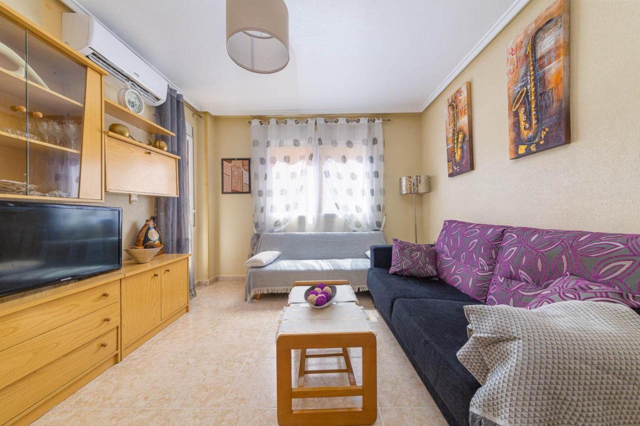 Cozy Appartment Torrevieja At Irina ภายนอก รูปภาพ
