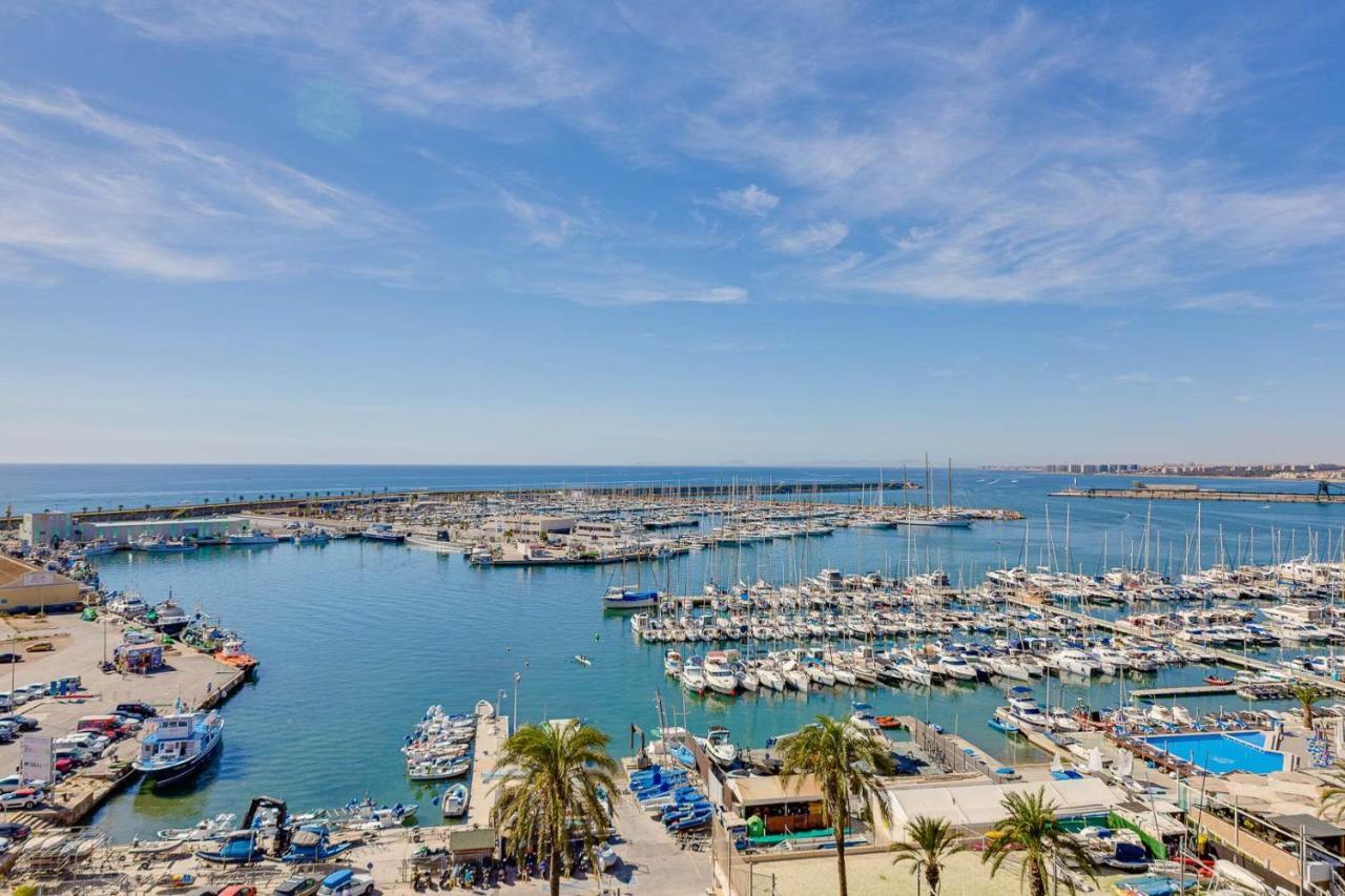Cozy Appartment Torrevieja At Irina ภายนอก รูปภาพ