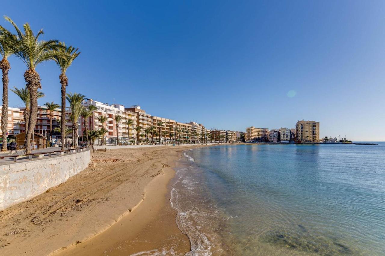Cozy Appartment Torrevieja At Irina ภายนอก รูปภาพ