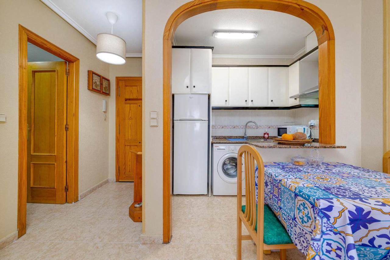 Cozy Appartment Torrevieja At Irina ภายนอก รูปภาพ